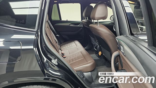 BMW X3 2021 — photo 17