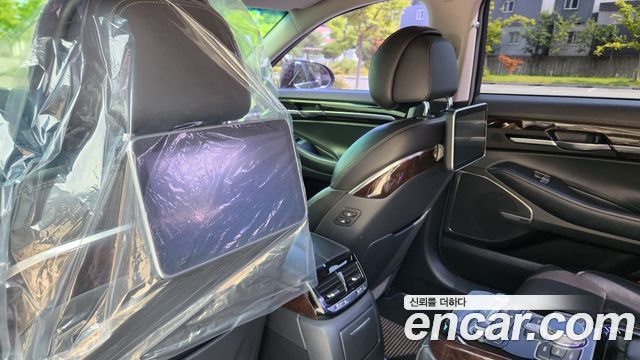 Genesis EQ900 2017 — photo 18