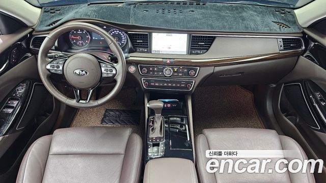 Kia K7 2019 — photo 10