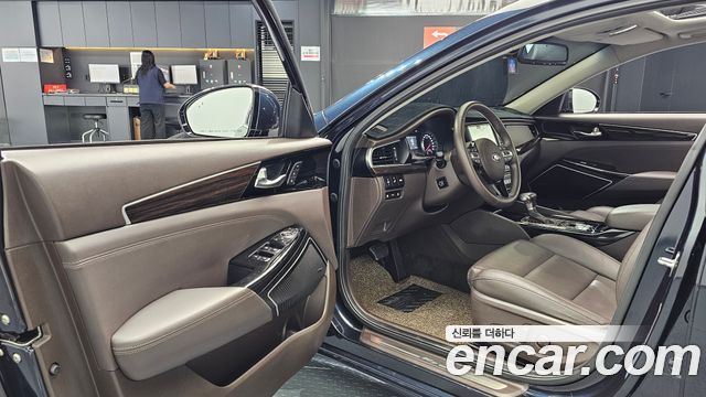 Kia K7 2019 — photo 13