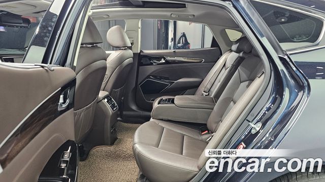 Kia K7 2019 — photo 18