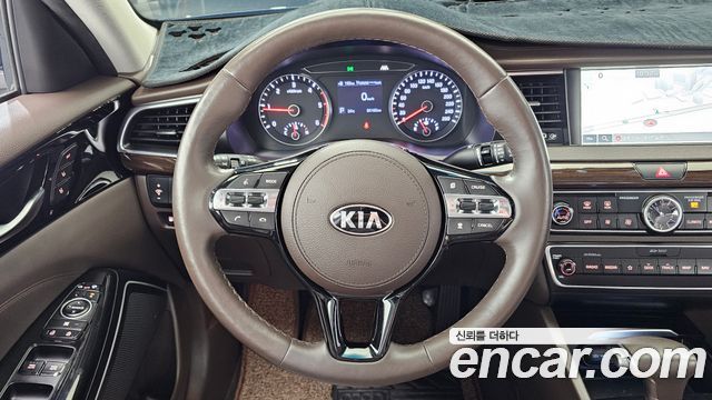 Kia K7 2019 — photo 19