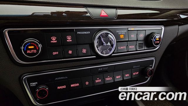 Kia K7 2019 — photo 23
