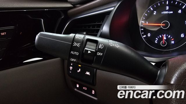 Kia K7 2019 — photo 27