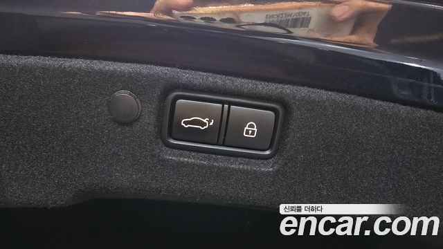 Kia K7 2019 — photo 33