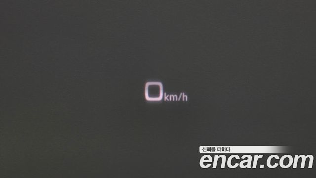 Audi Q8 2020 — photo 31