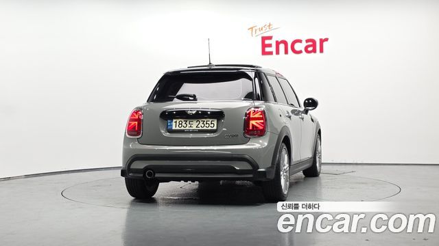 Mini Cooper 2022 — photo 4