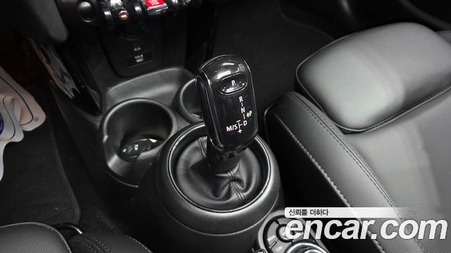 Mini Cooper 2022 — photo 12