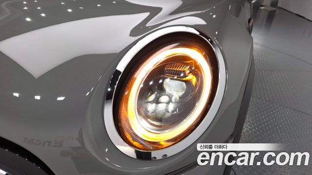 Mini Cooper 2022 — photo 8