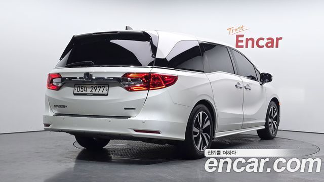 Honda Odyssey 2019 — photo 2
