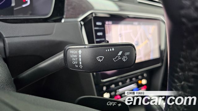 Volkswagen Passat 2021 — photo 29