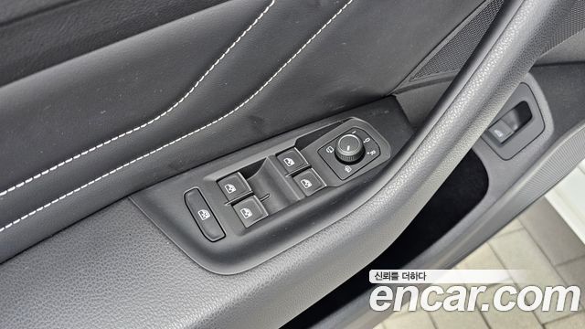 Volkswagen Passat 2021 — photo 30