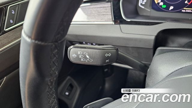 Volkswagen Passat 2021 — photo 33