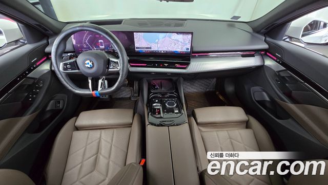 BMW 5-Series 2024 — photo 7