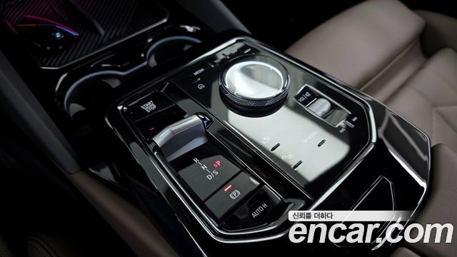 BMW 5-Series 2024 — photo 12