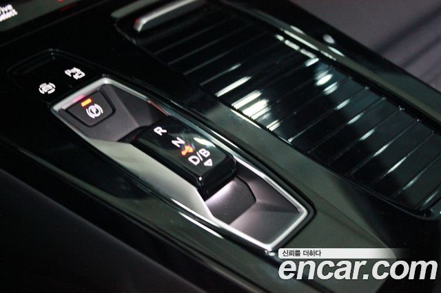 Audi A6 e-Tron 2025 — photo 9
