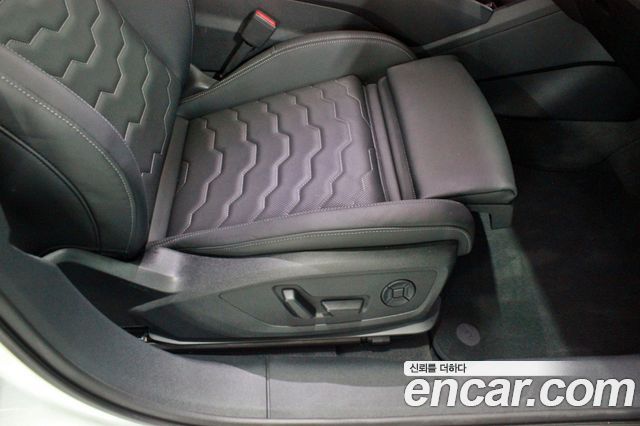 Audi A6 e-Tron 2025 — photo 15