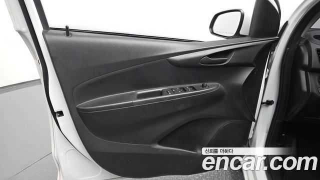 Chevrolet Korea Spark 2017 — photo 14