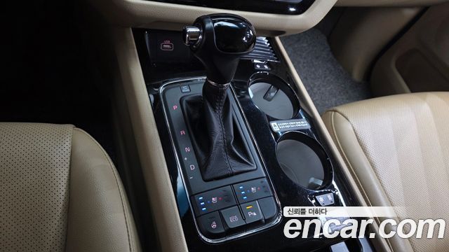 Kia Canival 2016 — photo 9