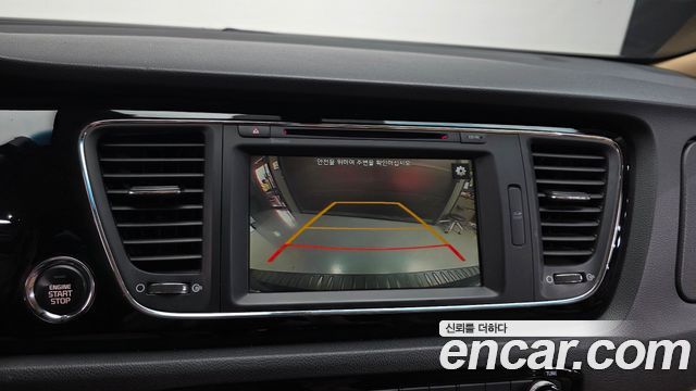 Kia Canival 2016 — photo 15