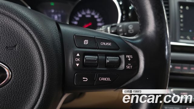 Kia Canival 2016 — photo 17