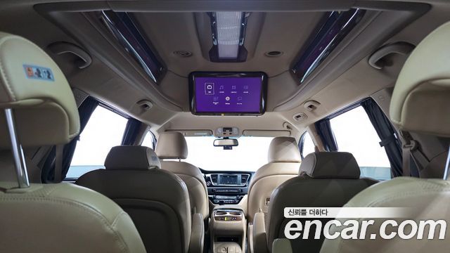Kia Canival 2016 — photo 18
