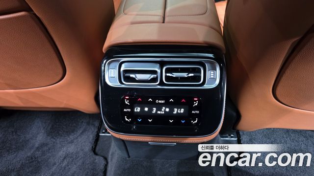 Mercedes-Benz S-Class 2022 — photo 35