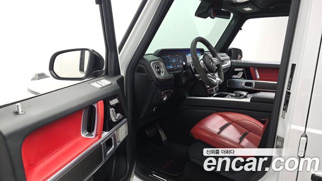 Mercedes-Benz G-Class 2022 — photo 13