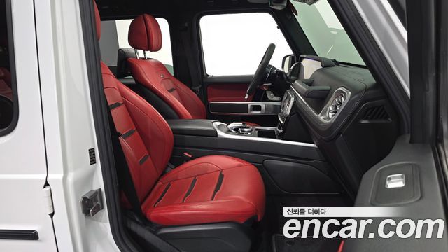 Mercedes-Benz G-Class 2022 — photo 18