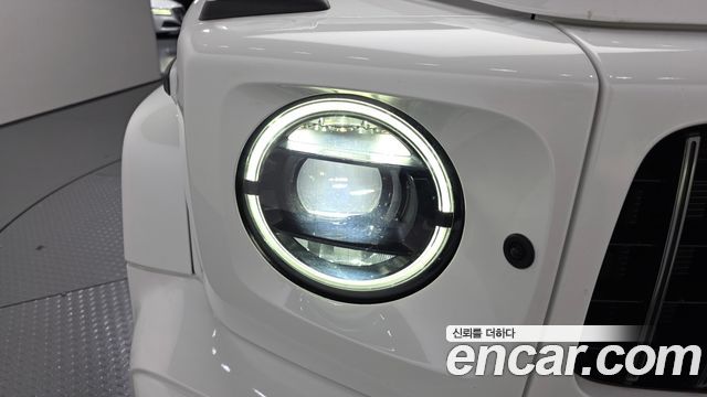 Mercedes-Benz G-Class 2022 — photo 8