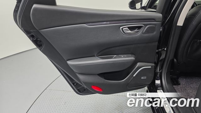Renault Korea SM6 2017 — photo 15