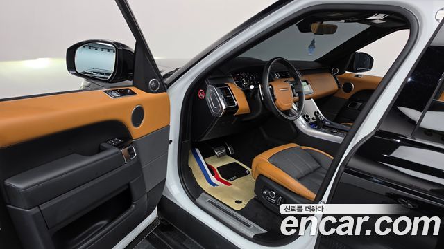 Land Rover Range Rover Sport 2019 — photo 13