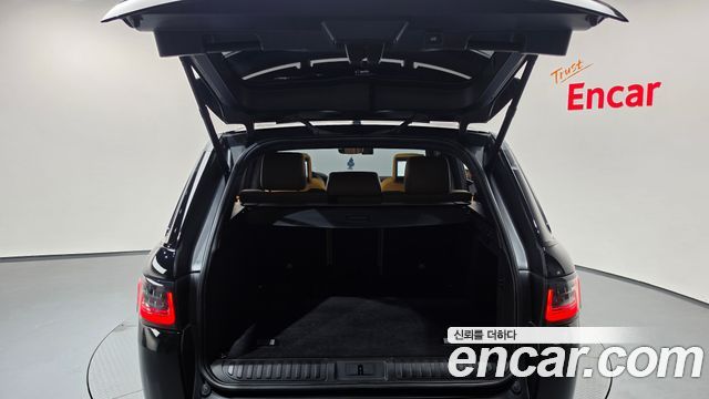 Land Rover Range Rover Sport 2019 — photo 25