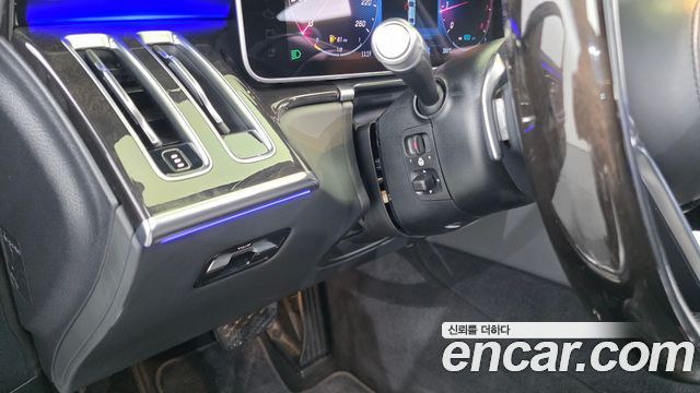 Mercedes-Benz S-Class 2022 — photo 15