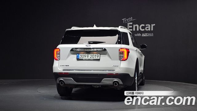 Ford Explorer 2021 — photo 4