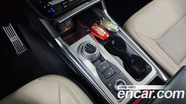Ford Explorer 2021 — photo 9