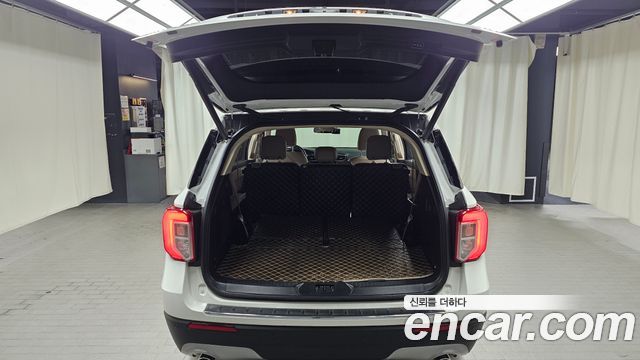 Ford Explorer 2021 — photo 20