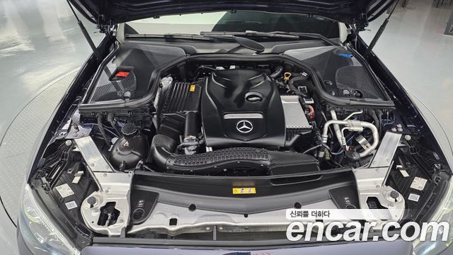 Mercedes-Benz E-Class 2021 — photo 6