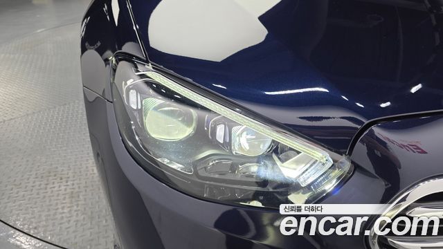 Mercedes-Benz E-Class 2021 — photo 8