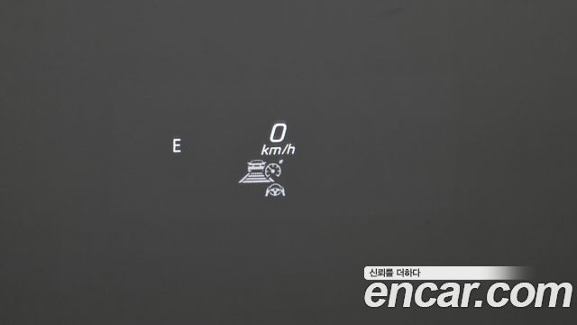 Mercedes-Benz E-Class 2021 — photo 31