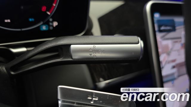 Mercedes-Benz S-Class 2021 — photo 12