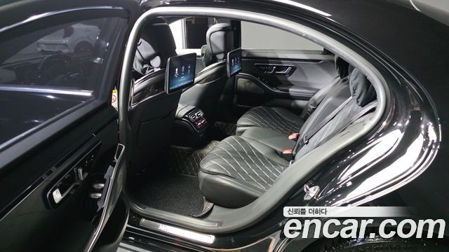 Mercedes-Benz S-Class 2021 — photo 17