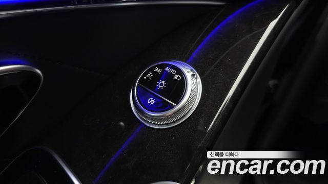 Mercedes-Benz S-Class 2021 — photo 26
