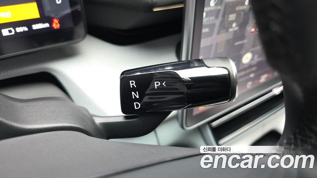 Polestar Polestar 4 2026 — photo 12