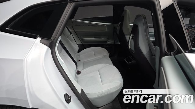 Polestar Polestar 4 2026 — photo 18