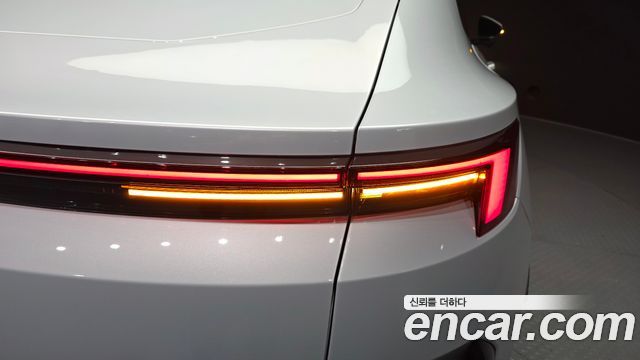Polestar Polestar 4 2026 — photo 9