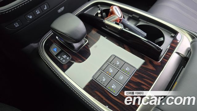 Lexus LS 2024 — photo 9