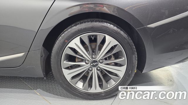 Kia K8 2022 — photo 7