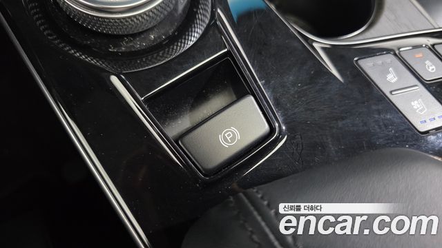 Kia K8 2022 — photo 27
