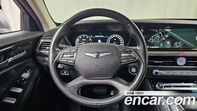 Genesis G90 2019 — photo 20
